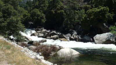 Sur la route vers Folsom depuis Yosemite NP