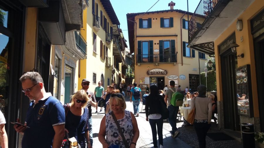 Dans les rues piétonnes de Bellagio
