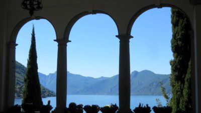 Le lac de Côme vu de Varenna