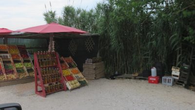 Marchands de fruits le long des routes - Croatie