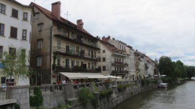 Promenade le long du canal de Ljubljana - Slovénie