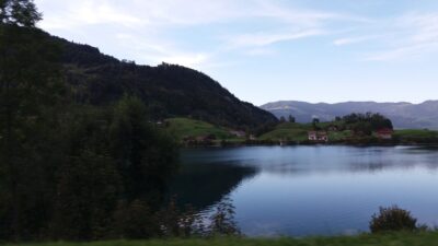 Crépuscule sur le lac de Lungern - Suisse 