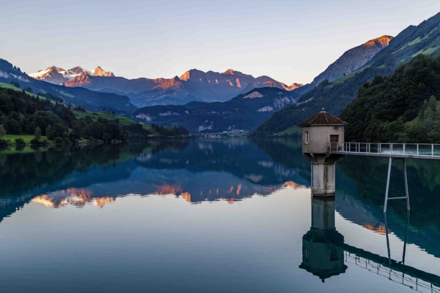 Crépuscule sur le lac de Lungern - Suisse