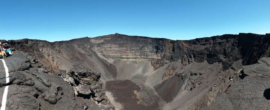 Le cratère Dolomieu - Piton de la Fournaise