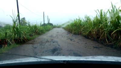 Pluie torrentielle en quittant le gite de St Joseph