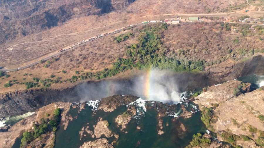 Arc en ciel sur les chutes Victoria - Zimbabwe
