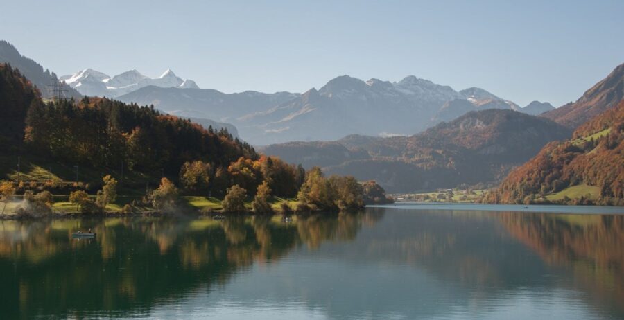 Crépuscule sur le lac de Lungern - Suisse 